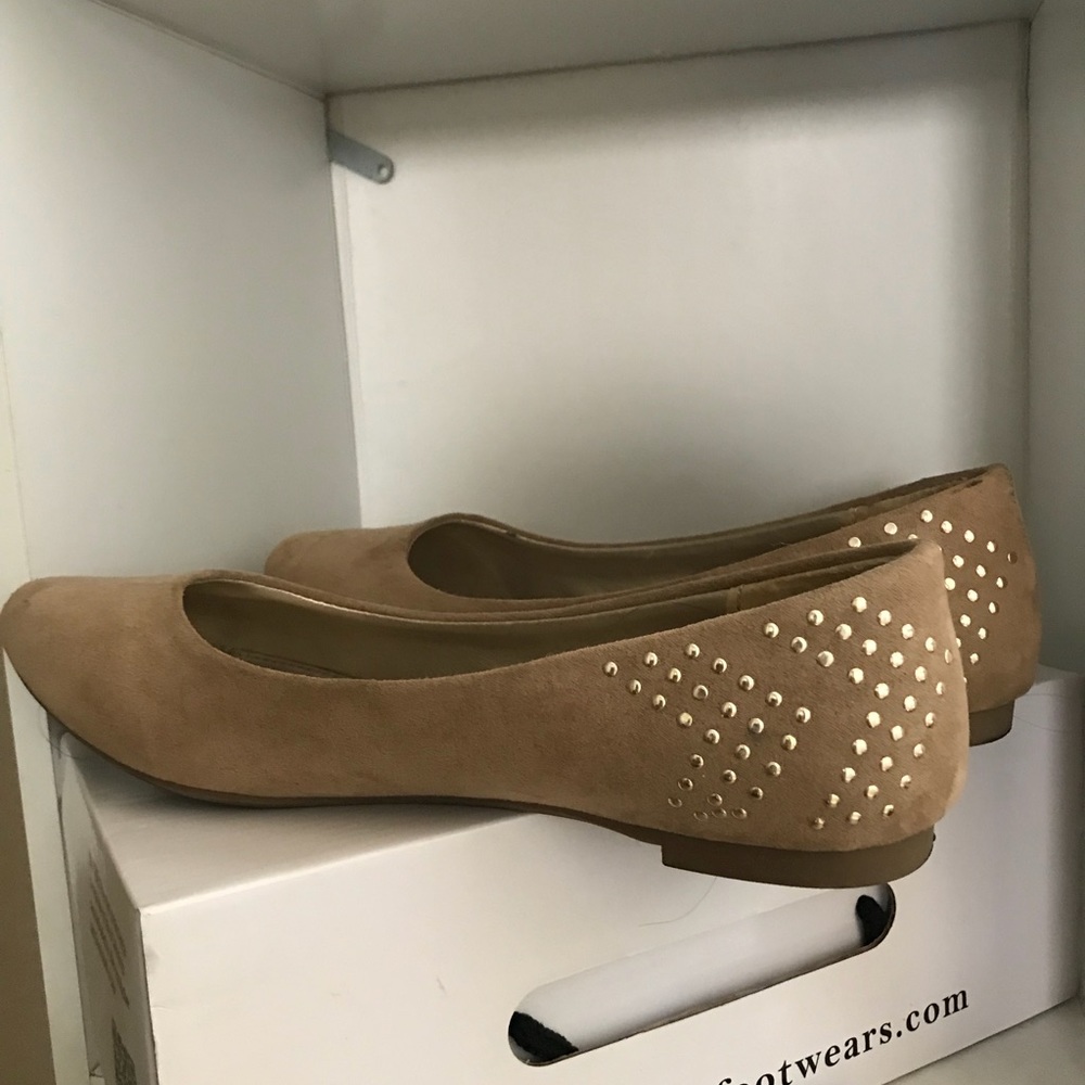 Light brown flats